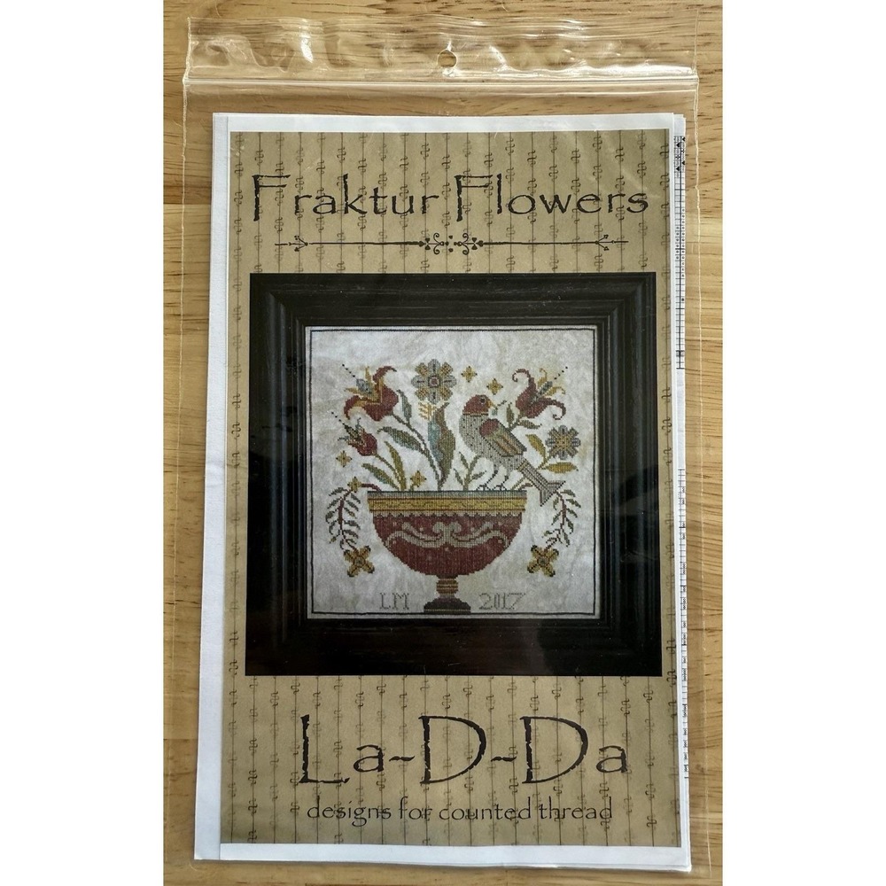 La-D-Da Cross Stitch Pattern Chart  ~ FRAKTUR‎ FLOWERS